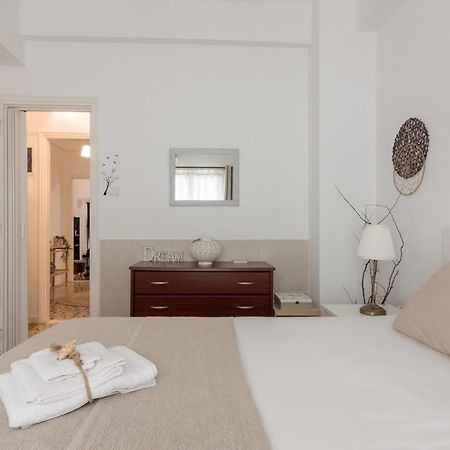 Classic And Modern Apartment In 雅典 外观 照片