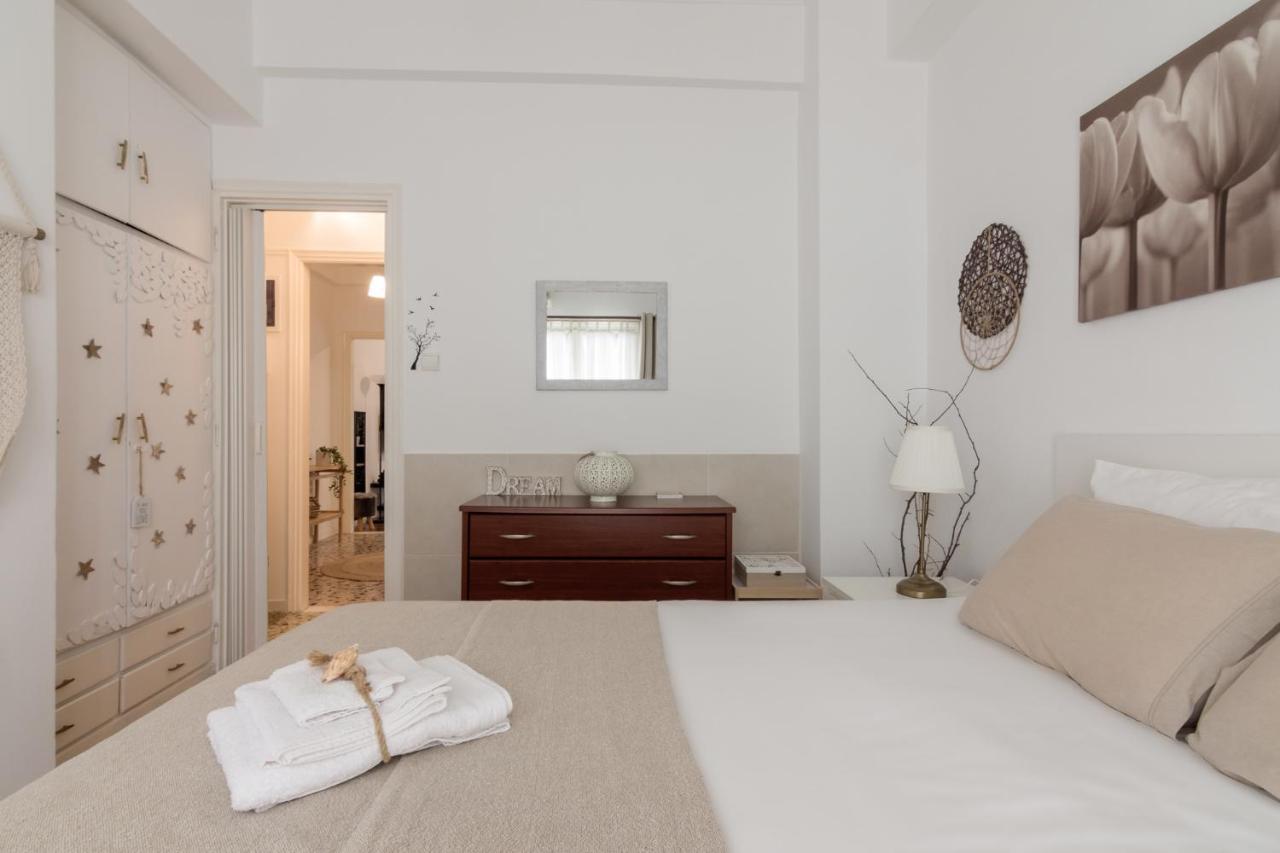 Classic And Modern Apartment In 雅典 外观 照片