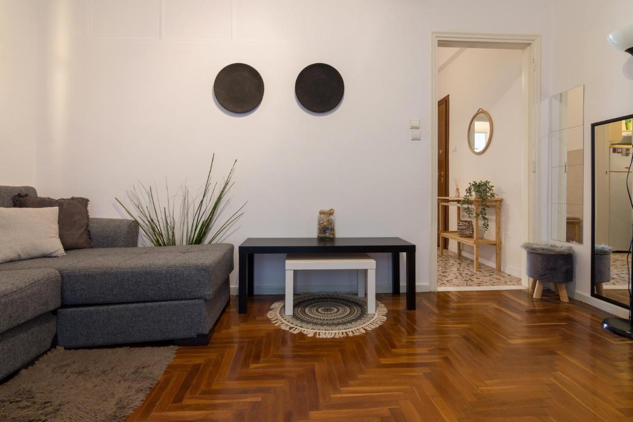 Classic And Modern Apartment In 雅典 外观 照片