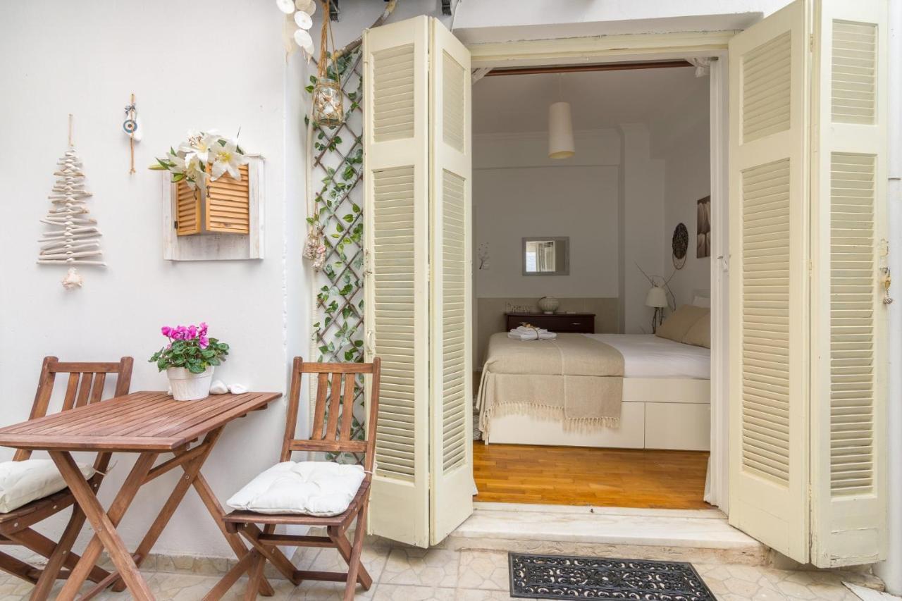 Classic And Modern Apartment In 雅典 外观 照片